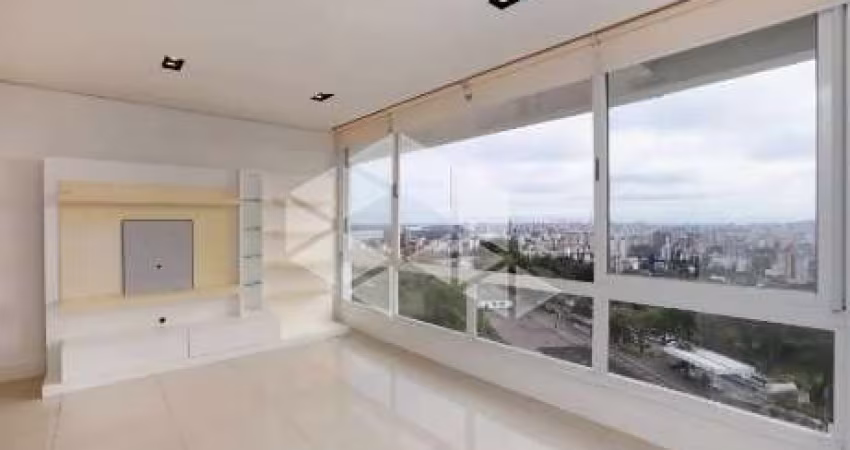 Apartamento com 3 dormitórios e vaga dupla no Bairro Menino Deus