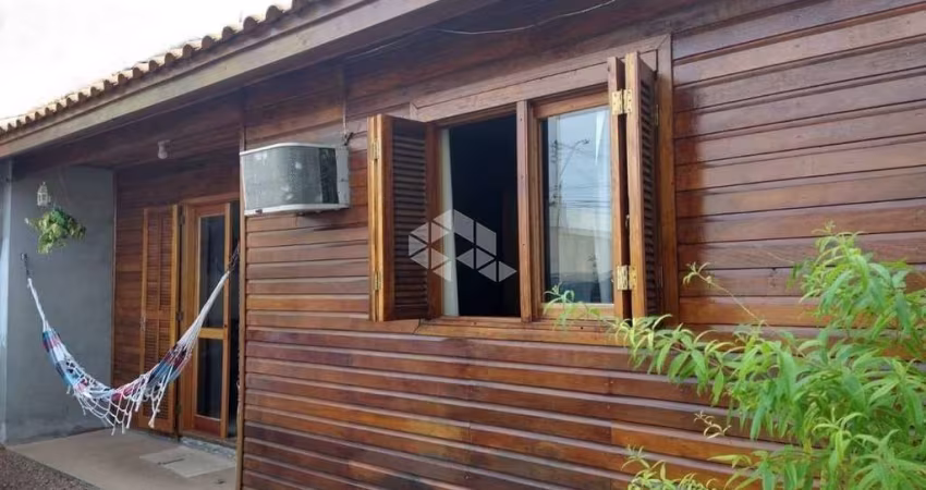 Casa com 2 dormitórios à venda, 64 m² por R$ 345.900 - Rua Brasil - Eldorado do Sul/RS