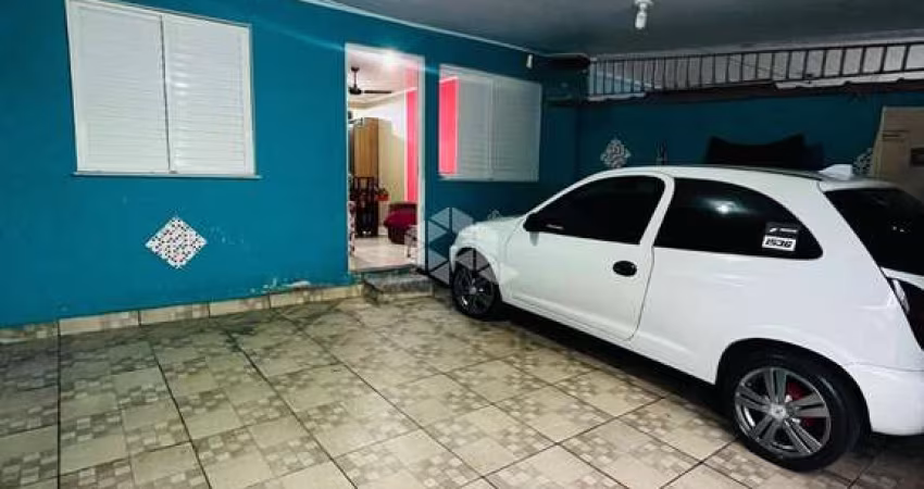 Casa dois dormitórios em Canoas