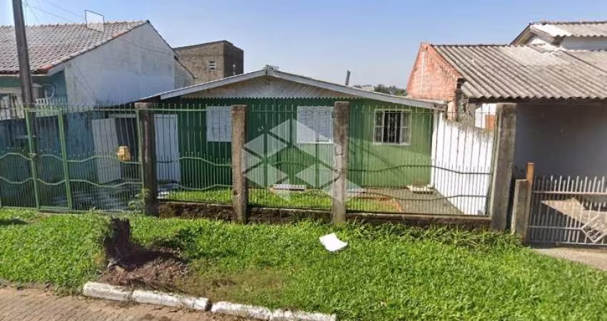 Casa mista com Terreno amplo em Gravataí