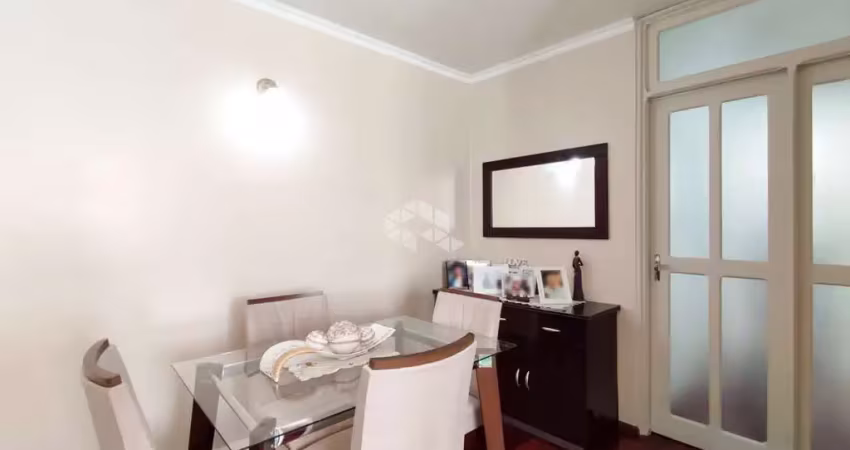 Apartamento de 2 dormitórios à venda no bairro cristal, zona sul de porto alegre