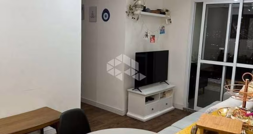 Apartamento á  venda no Tatuapé - 58m² com 2 dorm(s),1 suí­te e 1 vaga por R$600 Mil