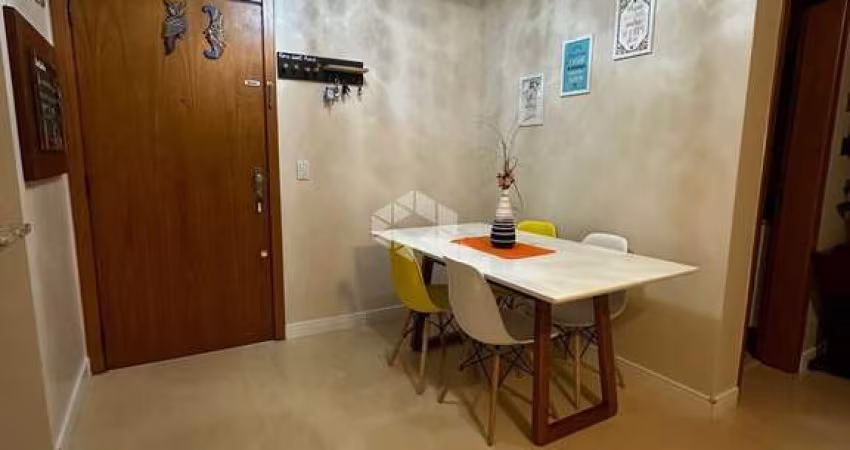 Apartamento à venda 3 dormitórios com sacada e vaga de garagem, no São Sebastião Porto Alegre