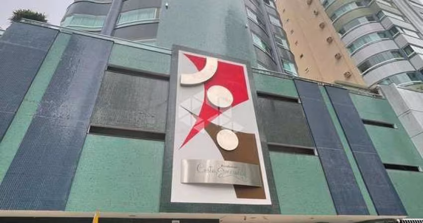 Apartamento,  3 quartos, 1 suite, 2 vagas garagem