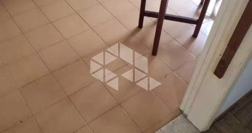 Apartamento à venda em São Paulo-SP, bairro Vila Liviero. 2 quartos, 1 banheiro, 1 vaga de garagem, 45,00 m² de área. Não perca essa oportunidade!