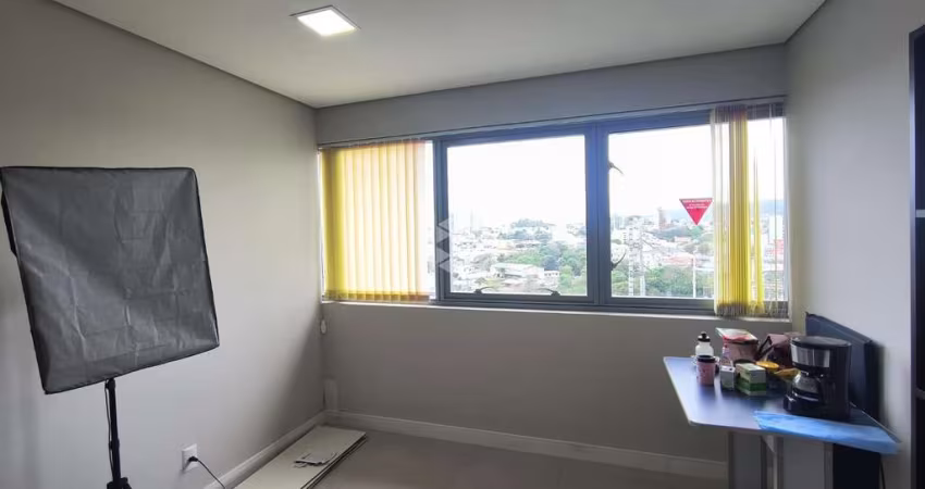 Sala Comercial, 25 m2 priv. ,  empreendimento Icon, próximo ao Strip Center, Porto Alegre/ RS