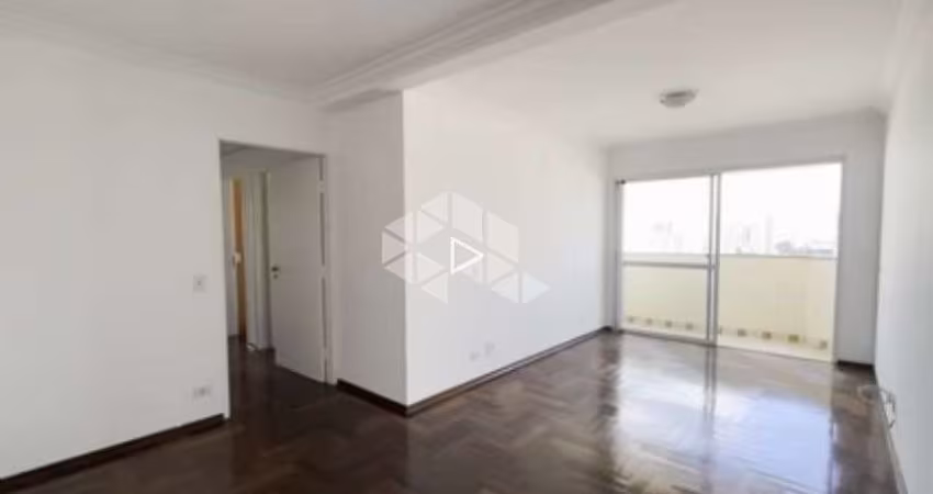 Apartamento à venda na Vila Clementino com 3 dormitórios (1 suíte), sacada e 2 vagas - Reformado e próximo ao metrô