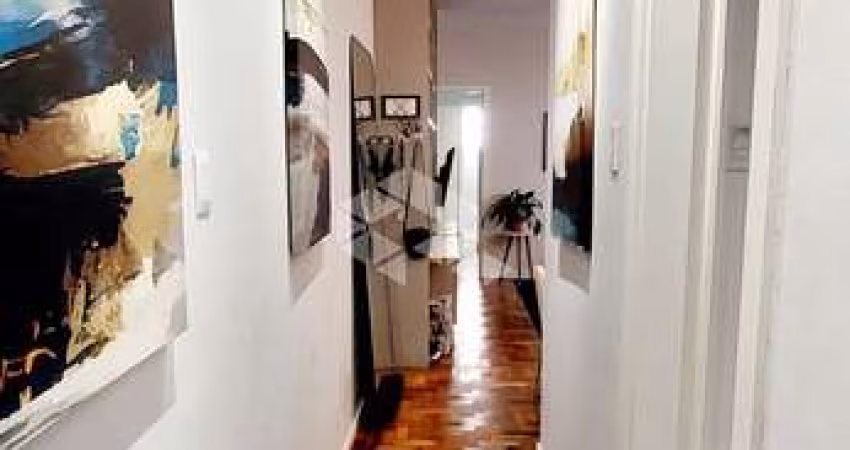 APARTAMENTO DE 2 QUARTOS REFORMADO NO BOM FIM