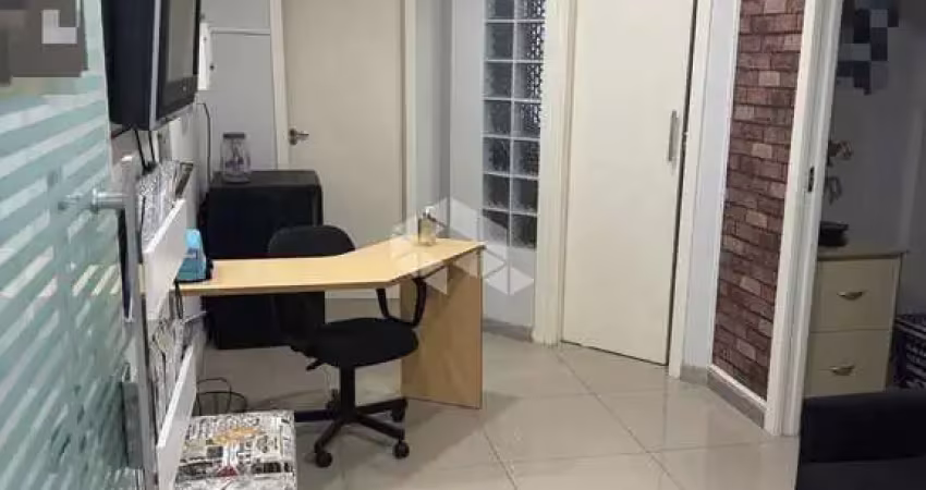 Sala comercial no canto em florianópolis pronta para o seu negócio
