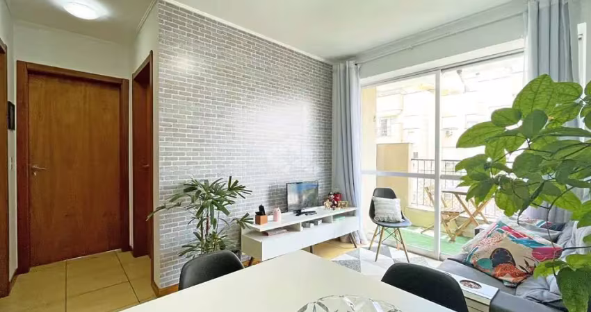 Cobertura  à venda - 2 quartos, suíte e lazer privativo, com 2 vagas de garagem.