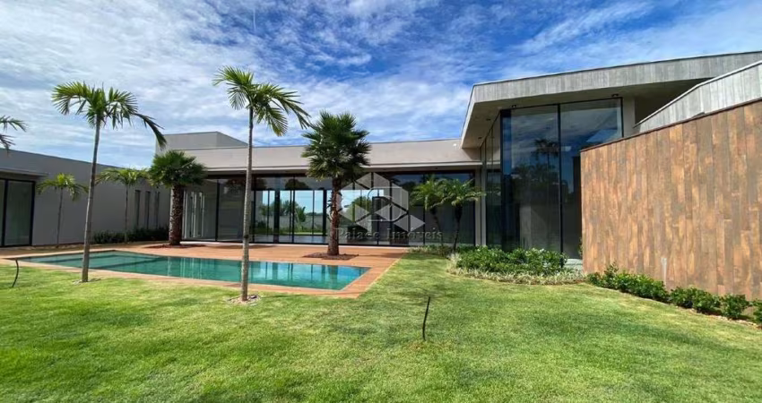 Casa  Térrea de Alto Padrão no Condomínio Fazenda Santa Maria