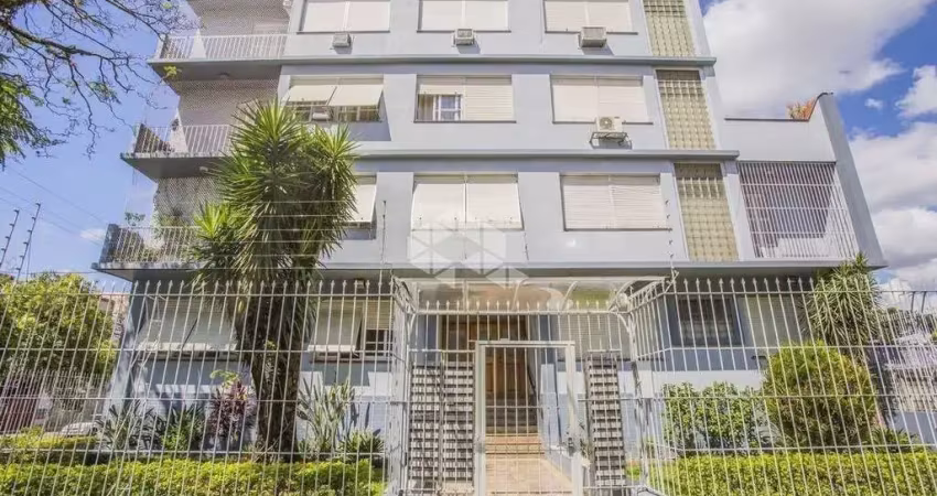 Apartamento 1 dormitorio frente desocupado terraço churrasqueira e lareira.