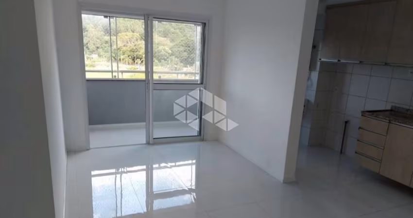 Apartamento Decorado Semi mobiliado, 03 dormitórios, transformado em 02 com 02 vagas de garagem, Porto Alegre.