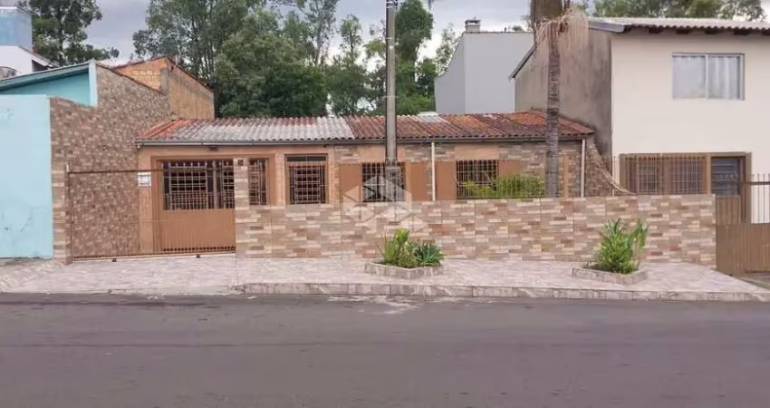 Casa com 2 quartos à venda na Rua Seis, 5, Guajuviras, Canoas