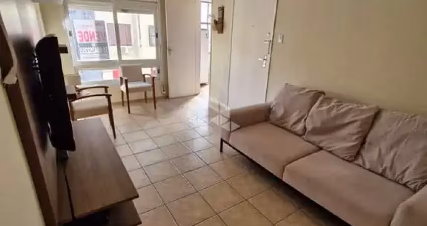 Ap na duque de caxias com dependência e banheiro auxiliar