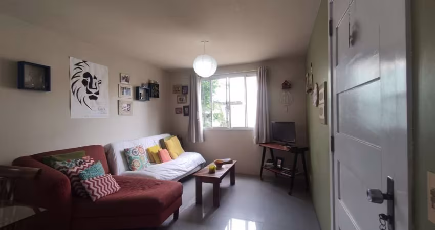 Casa Sobrado com 3 quartos em condomínio