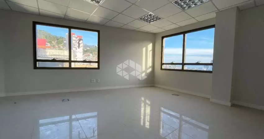 Sala comercial com 29,02 m² privativos no centro de florianópolis/sc