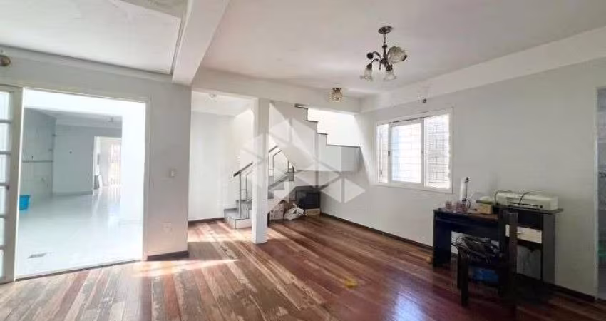 Casa com 3 Quartos à venda, 145m² - Nossa Senhora das Graças
