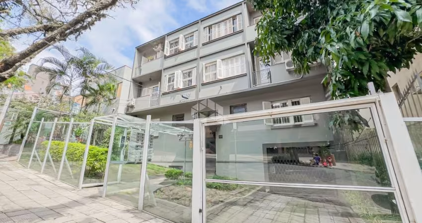 Apartamento 03 dormitórios, vaga para 2 carros, em frente ao juvenil.