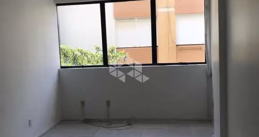 Sala comercial à venda na Avenida Taquara, 363, Petrópolis, Porto Alegre