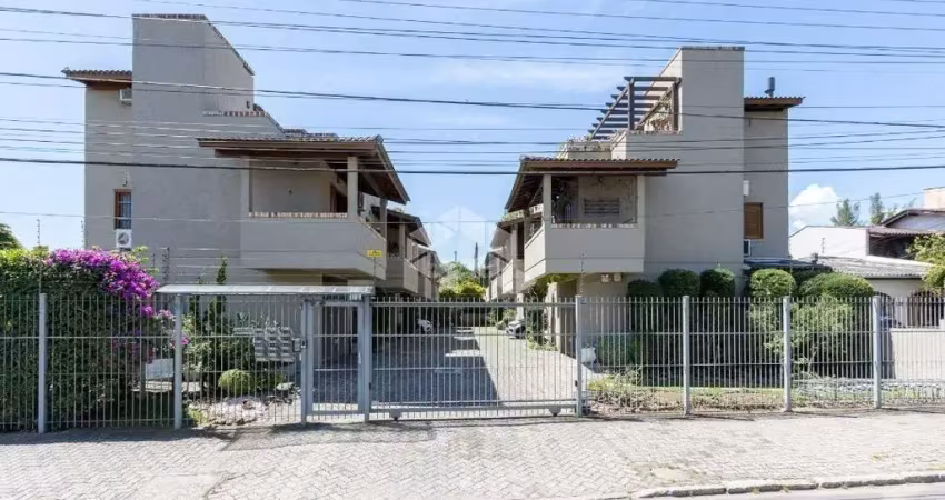 Casa em condominio 3 dormitorios 1 vaga no bairro guarujá