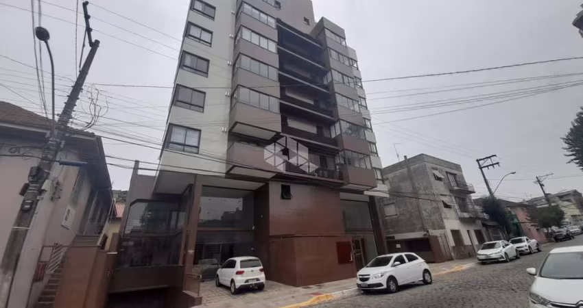 Sala comercial térrea, com mezanino, 02 vagas de garagem