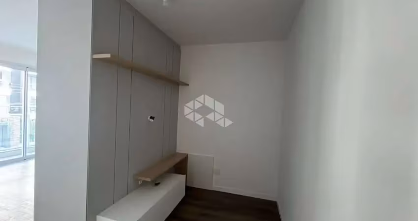 Studio com 1 vaga de garagem no centro de florianópolis/sc