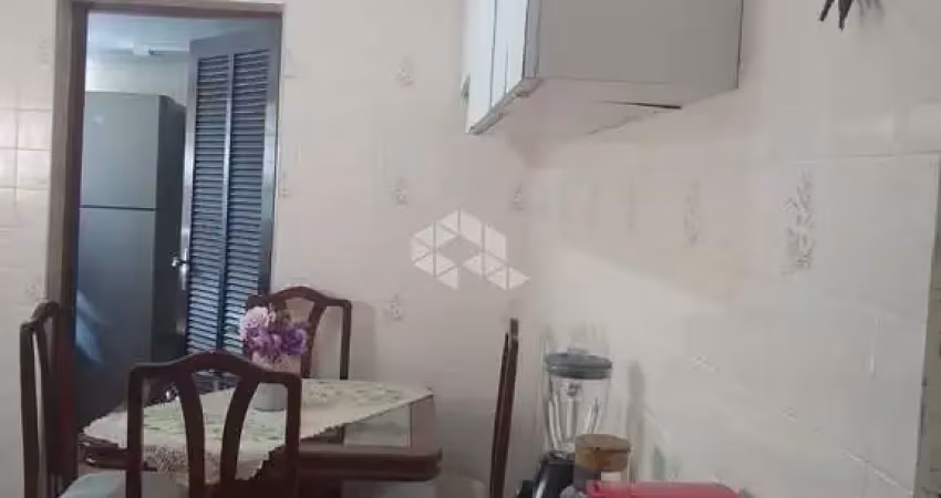 Casa (200m² - 8x25) com 2 dormitórios amplos e 3 vagas de garagem