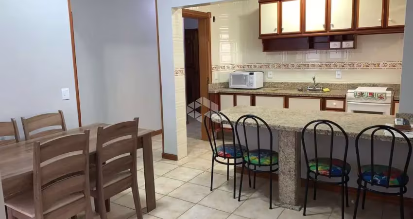 Apartamento à venda no centro de capão da canoa com 2 quartos (1 suíte)