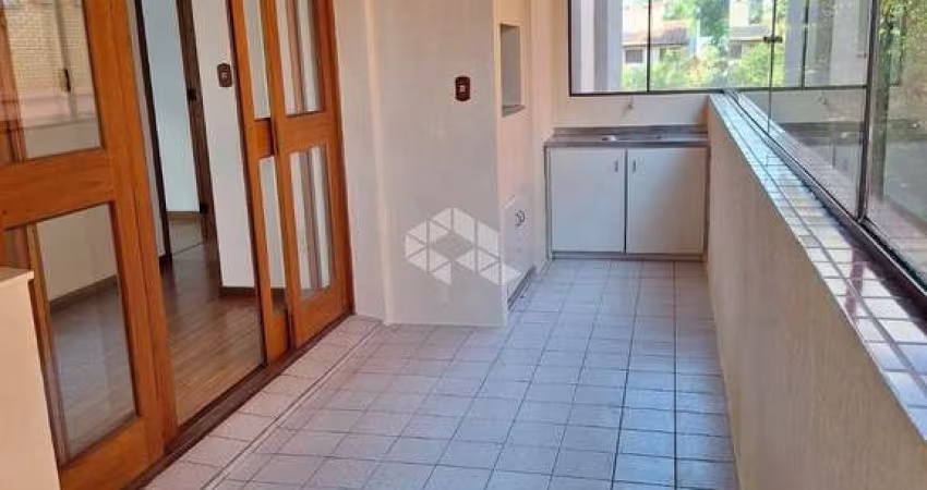 Apartamento à venda 3 quartos, sendo 1 suíte, 1 vaga no bairro Petrópolis -