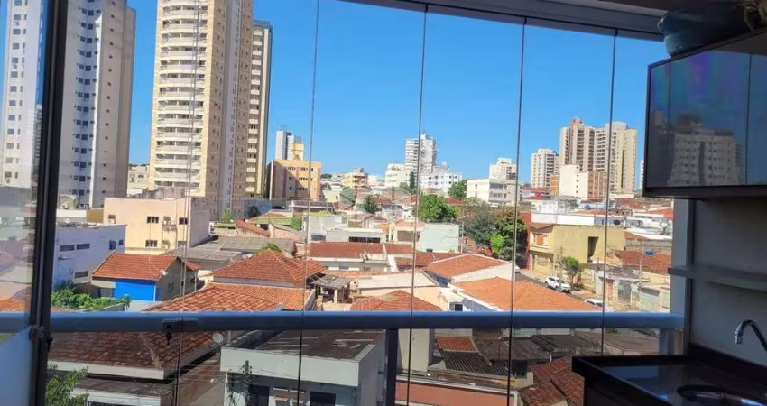 Apartamento em Vila Seixas