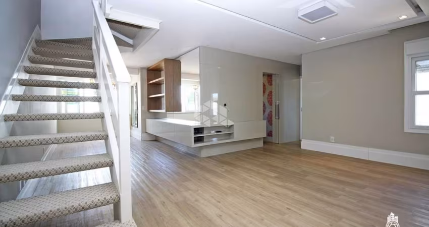 Cobertura impecável em condomínio com infra pertinho do Shopping Iguatemi