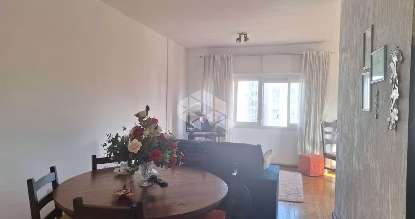 Apartamento com 114m², 3 dormitórios, dependência, 1 vaga, elevador a 100 metros do Hospital de Clinicas