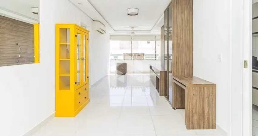 Apartamento de 3 dormitórios, 1 suíte e 2 vagas no bairro Jardim Lindóia em Porto Alegre-RS!