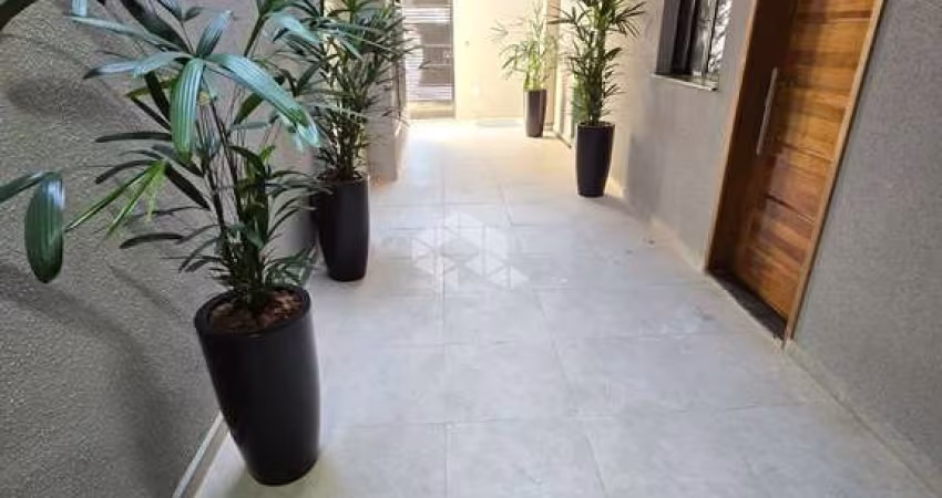 Apartamento a venda em Artur Alvim  42m², 2 dormitórios, sala, sacada e aceita pet