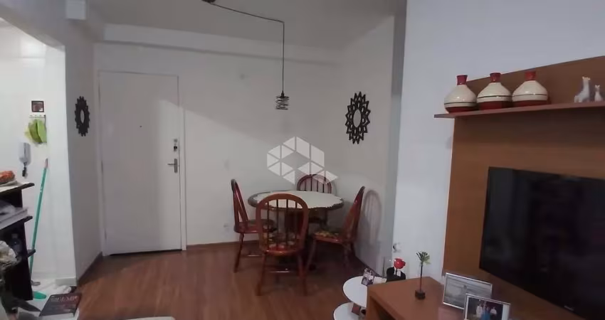 Apartamento em Jardim Henriqueta