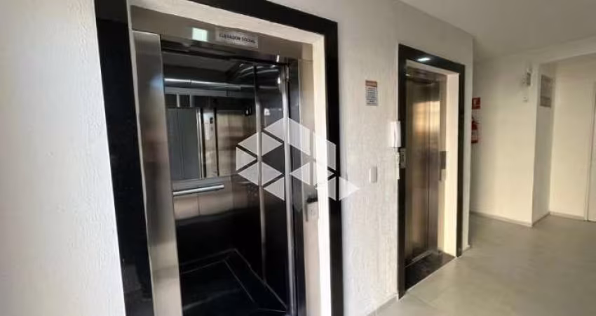 Apartamento novo de 2 quartos, sacada com churrasqueira e vaga no Morro Santana
