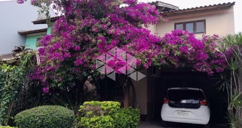Casa de Condomínio em Hípica