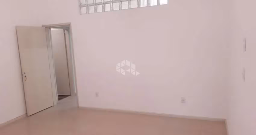 Apartamento  com 2 dormitórios,térreo no bairro santana