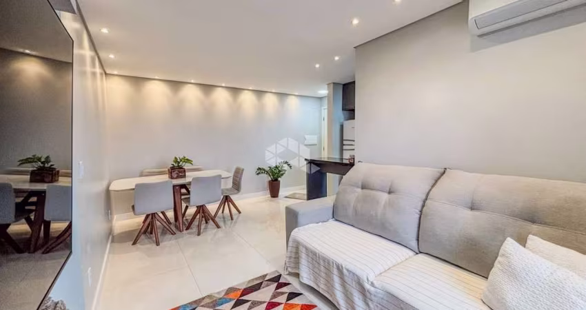 Apartamento 2 dormitórios, churrasqueira, varanda, vista panorâmica, piso porcelanato, 75m², 1 vaga, Bairro Vila Nova em Novo Hamburgo.