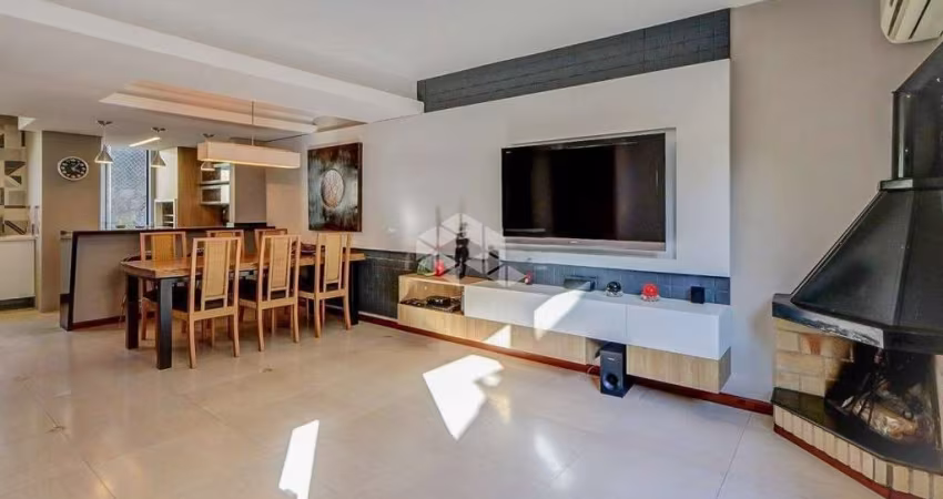 Casa em Condomínio com 173m², 3 dormitórios, 1 suíte, 2 vagas, no bairro Tristeza em Porto Alegre