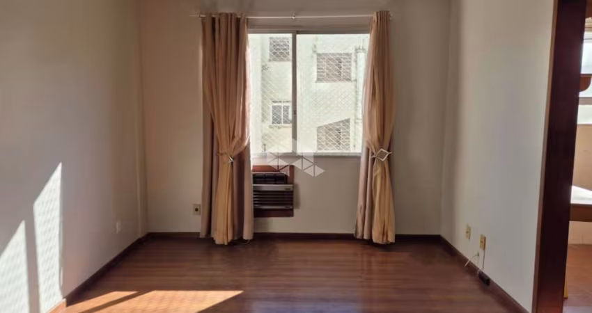 Apartamento 2 dormitórios, com  vaga e 80 m2  no Menino Deus