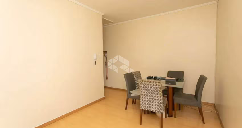 Apartamento a venda mobiliado com 62m e 2 quartos no Bom Fim