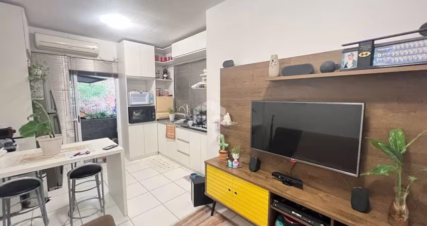 Casa geminada 02 dormitórios, condomínio fechado - Bairro Pedreira