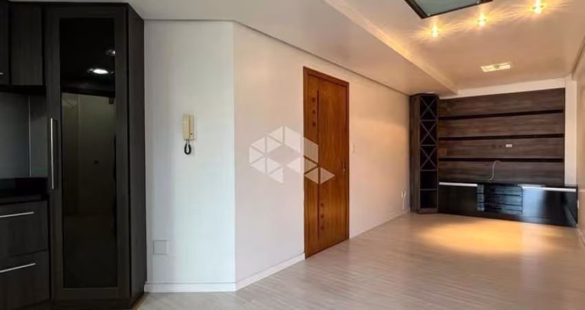 Apartamento à venda no Desvio Rizzo com 2 quartos