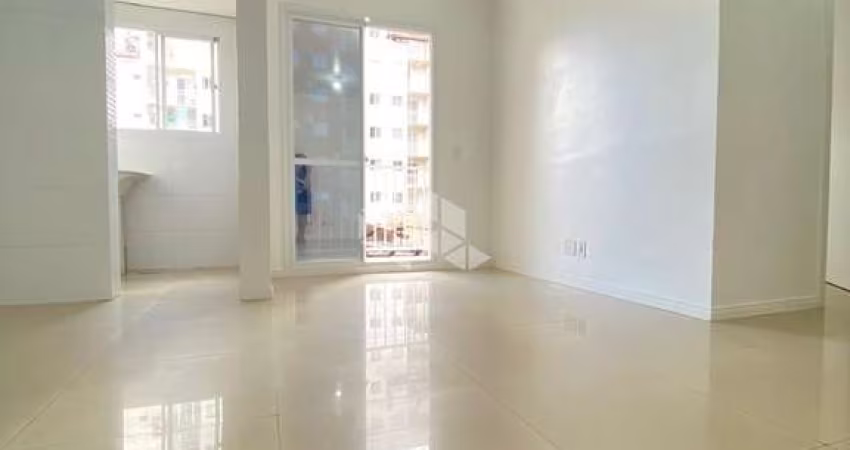 Apartamento 2 dormitórios com sacada, Com vaga de garagem - Fatima / Canoas.