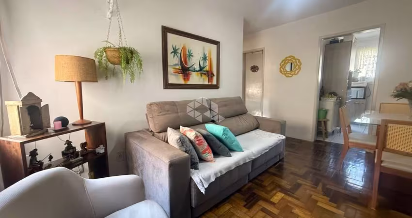 Apartamento de 2 dormitórios, no bairro Humaitá, em Porto Alegre.