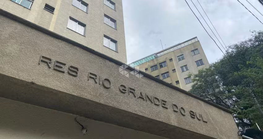 Apartamento no Terreo 3 dorms com vaga Horto do ipé