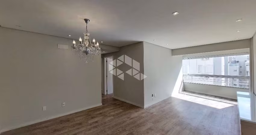 APARTAMENTO COM 3 QUARTOS 1 SUÍTE SACADA E VISTA PANORÂMICA NO ABRAÃO FLORIANÓPOLIS