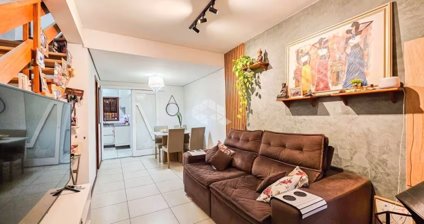 Casa semimobiliada, reformada, 2 dormitórios, lavabo, 2 vagas, área coberta com churrasqueira. Aceita financiamento, FGTS e o Minha Casa Minha Vida.